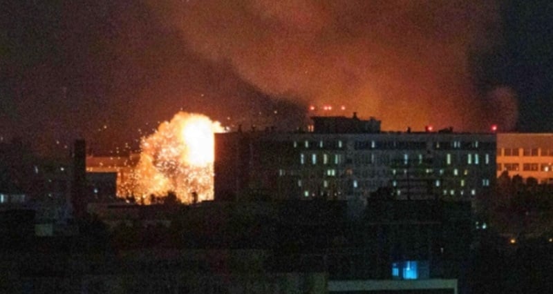 Ισχυρές εκρήξεις στο Κίεβο: Μαζική επίθεση με βαλλιστικούς πυραύλους