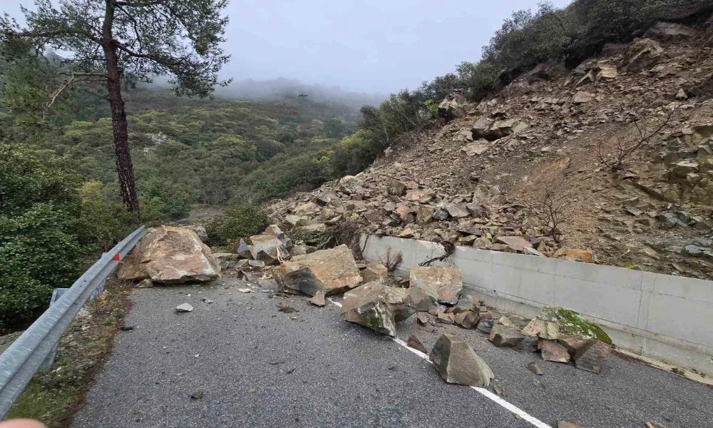 Οδηγοί Προσοχή: Κατολισθήσεις χώματος & πετρών στον δρόμο Κάτω Πύργου-Ορκόντα