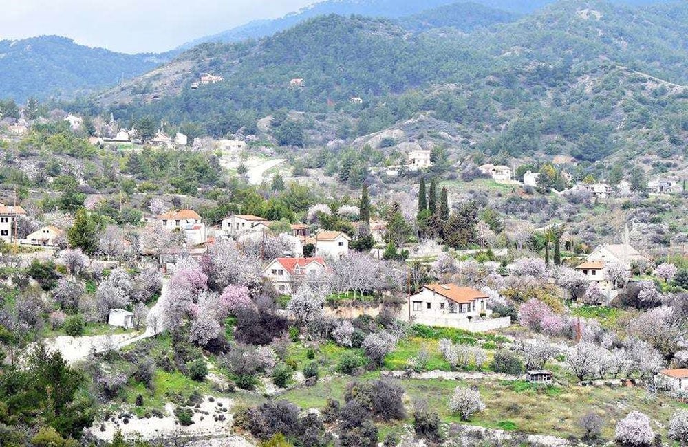 Έκλεισαν οι κάλπες στο μικρότερο εκλογικό κέντρο - Από τους 52 ψήφισαν οι 40