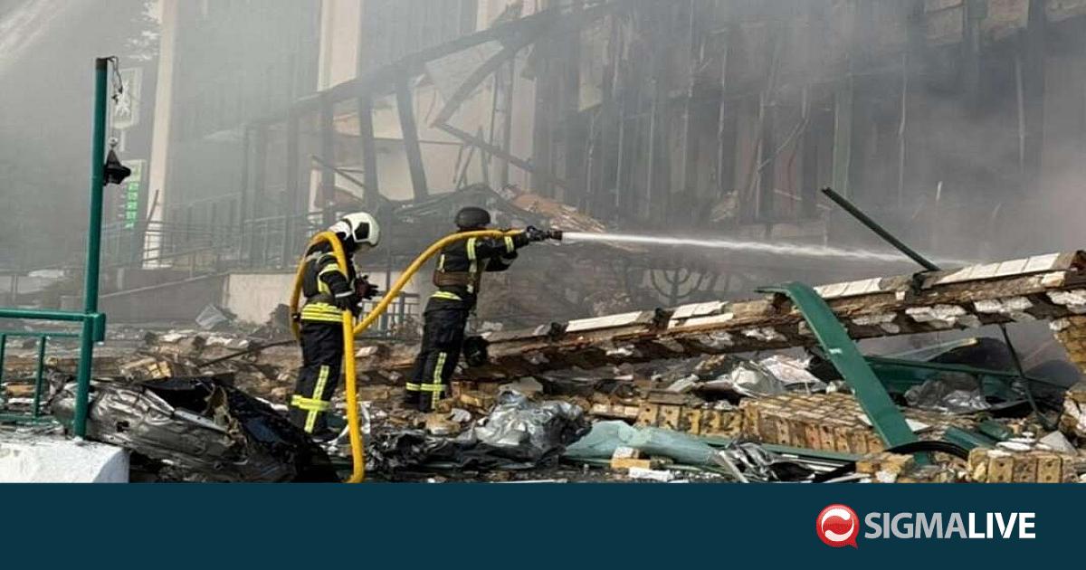 Έ&xi;&iota; &nu;&epsilon;&kappa;&rho;&omicron;ί &sigma;&epsilon; &omicron;&upsilon;&kappa;&rho;&alpha;&nu;&iota;&kappa;έ&sigmaf; &epsilon;&pi;&iota;&delta;&rho;&omicron;&mu;έ&sigmaf; &sigma;&tau;&eta; &Rho;&omega;&sigma;ί&alpha; - &Alpha;&nu;ά&mu;&epsilon;&sigma;ά &tau;&omicron;&upsilon;&sigmaf; &delta;ύ&omicron; &pi;&alpha;&iota;&delta;&iota;ά
