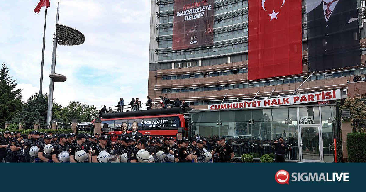 CHP: &Beta;&omicron;&upsilon;&lambda;&epsilon;&upsilon;&tau;έ&sigmaf; &alpha;&pi;&epsilon;ί&chi;&alpha;&nu; &alpha;&pi;ό &tau;&omicron; &Kappa;&epsilon;&nu;&tau;&rho;&iota;&kappa;ό &Epsilon;&kappa;&tau;&epsilon;&lambda;&epsilon;&sigma;&tau;&iota;&kappa;ό &Sigma;&upsilon;&mu;&beta;&omicron;ύ&lambda;&iota;&omicron; &Kappa;&iota;&lambda;&iota;&tau;&sigma;&nu;&tau;ά&rho;&omicron;&gamma;&lambda;&omicron;&upsilon;