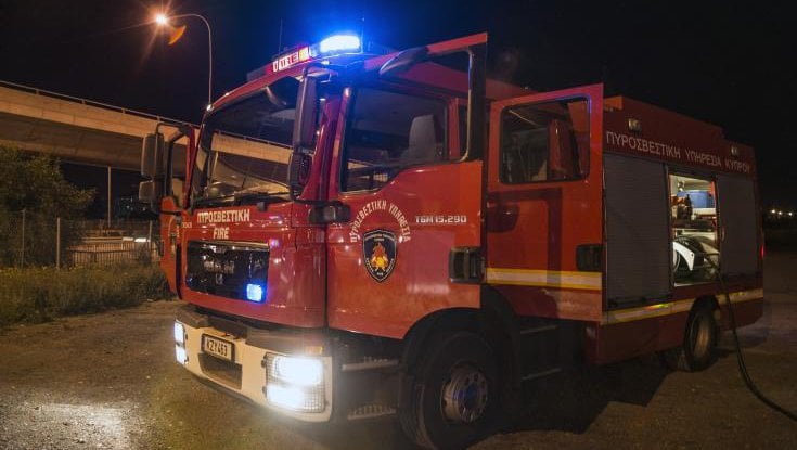 Ξέσπασε φωτιά σε κτίριο στη Λεμεσό-Στο σημείο η Πυροσβεστική