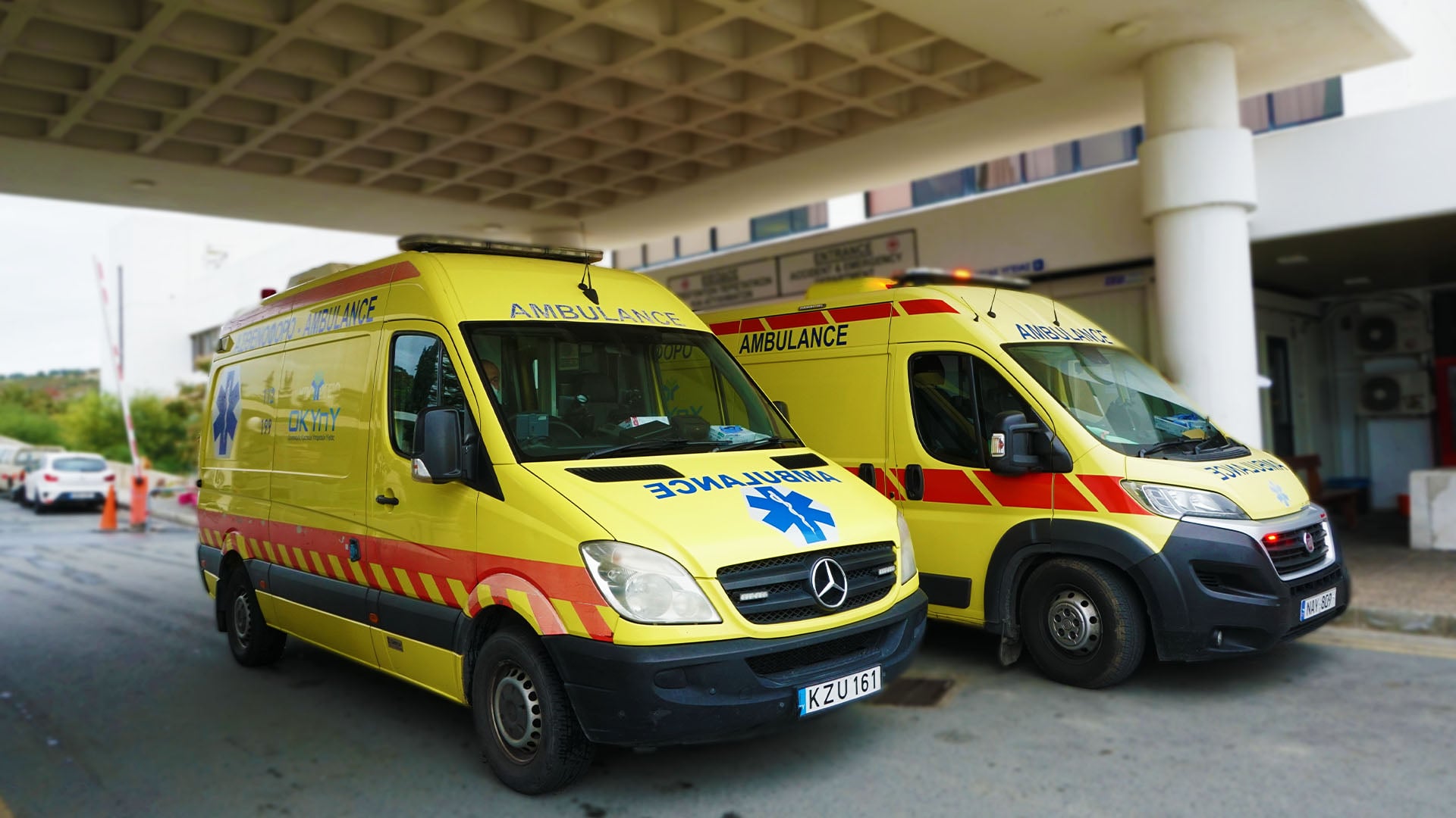 Λεμεσός: Γυναίκα εγκλωβίστηκε μετά από τροχαίο- Στο νοσοκομείο μαζί με ανήλικο
