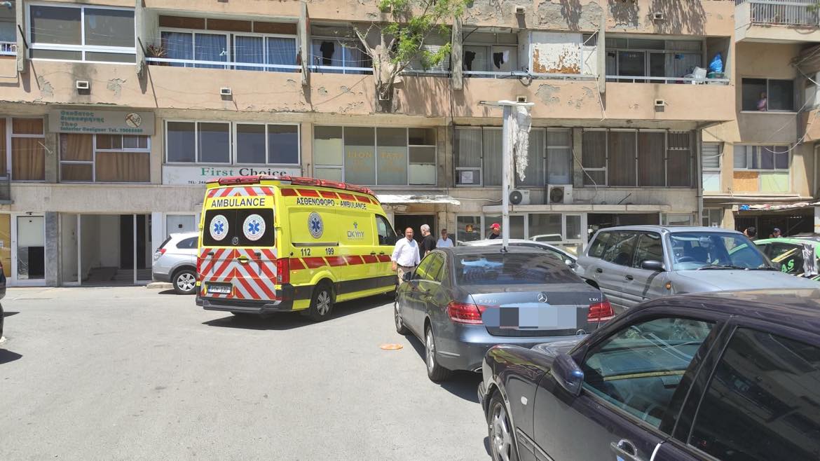 &Lambda;ά&rho;&nu;&alpha;&kappa;&alpha;: Έ&tau;&sigma;&iota; έ&gamma;&iota;&nu;&epsilon; &eta; &epsilon;&pi;&iota;&chi;&epsilon;ί&rho;&eta;&sigma;&eta; &tau;&eta;&sigmaf; &Upsilon;&Alpha;&Mu; - &Epsilon;&xi;&alpha;&iota;&rho;&epsilon;&tau;&iota;&kappa;ά &kappa;&rho;ί&sigma;&iota;&mu;&alpha; &omicron; έ&nu;&alpha;&sigmaf; &alpha;&lambda;&lambda;&omicron;&delta;&alpha;&pi;ό&sigmaf;