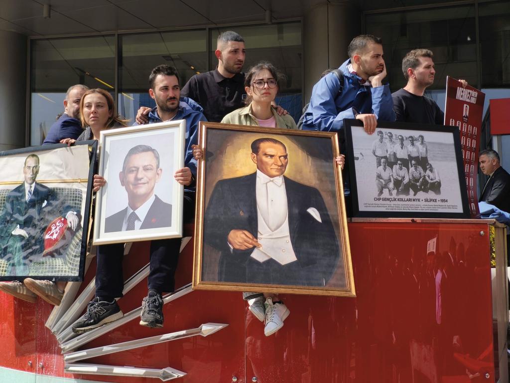 Spiegel: &laquo;&Eta; &Tau;&omicron;&upsilon;&rho;&kappa;ί&alpha; &tau;&omicron;&upsilon; &Epsilon;&rho;&nu;&tau;&omicron;&gamma;ά&nu; &delta;&epsilon;&nu; &epsilon;ί&nu;&alpha;&iota; &pi;&iota;&alpha; &epsilon;&sigma;&omega;&tau;&epsilon;&rho;&iota;&kappa;ή &upsilon;&pi;ό&theta;&epsilon;&sigma;&eta; &tau;&omicron;&upsilon; &Nu;&Alpha;&Tau;&Omicron;&raquo;