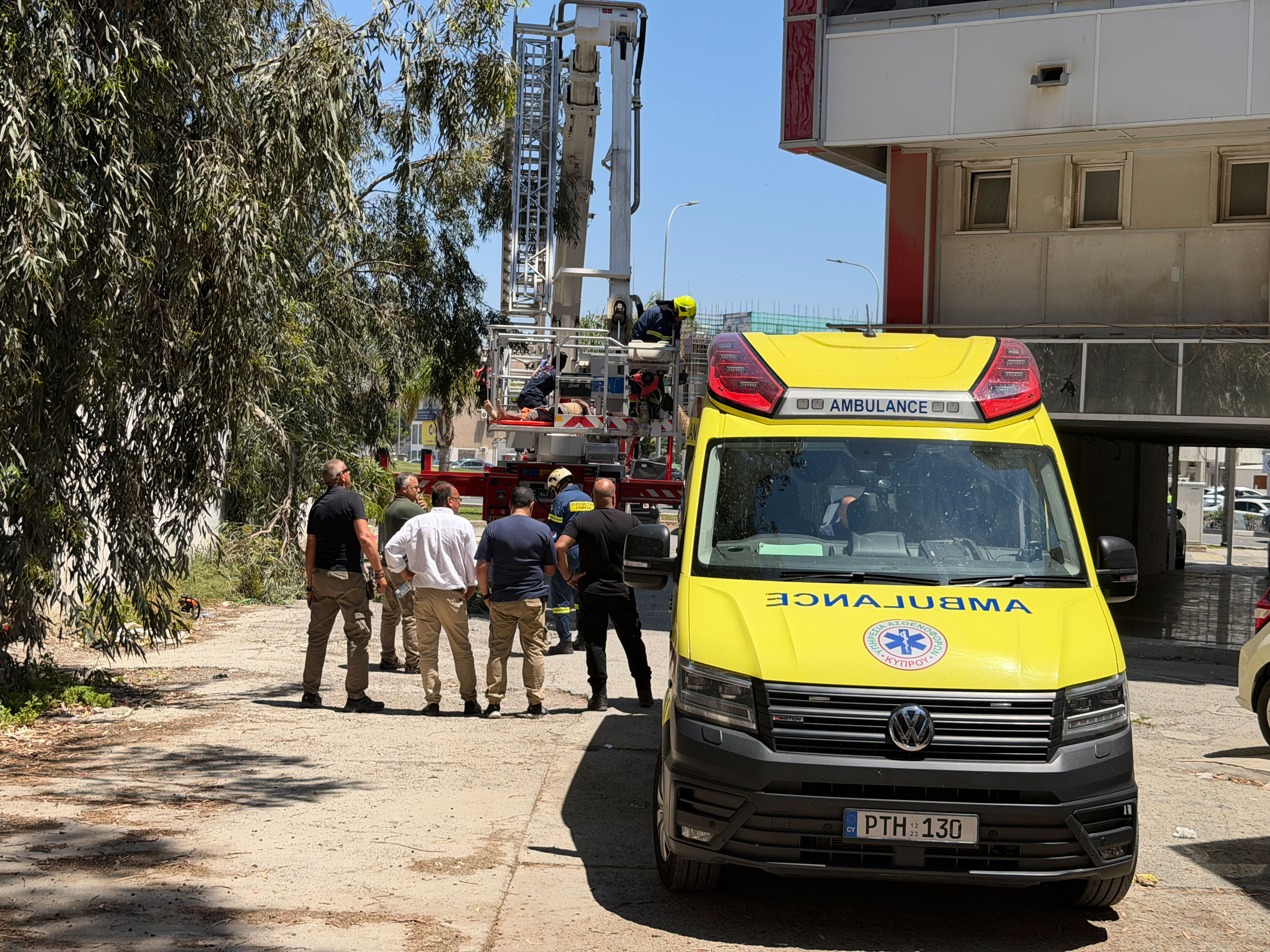 &Alpha;&sigma;&tau;&upsilon;&nu;&omicron;&mu;ί&alpha;: &laquo;&Sigma;ύ&nu;&eta;&theta;&epsilon;&sigmaf; &phi;&alpha;&iota;&nu;ό&mu;&epsilon;&nu;&omicron;&raquo; &omicron;&iota; &pi;&rho;&omicron;&sigma;&pi;ά&theta;&epsilon;&iota;&epsilon;&sigmaf; &delta;&iota;&alpha;&phi;&upsilon;&gamma;ή&sigmaf; &sigma;&epsilon; &epsilon;&pi;&iota;&chi;&epsilon;&iota;&rho;ή&sigma;&epsilon;&iota;&sigmaf; &tau;&eta;&sigmaf; &Upsilon;&Alpha;&Mu;