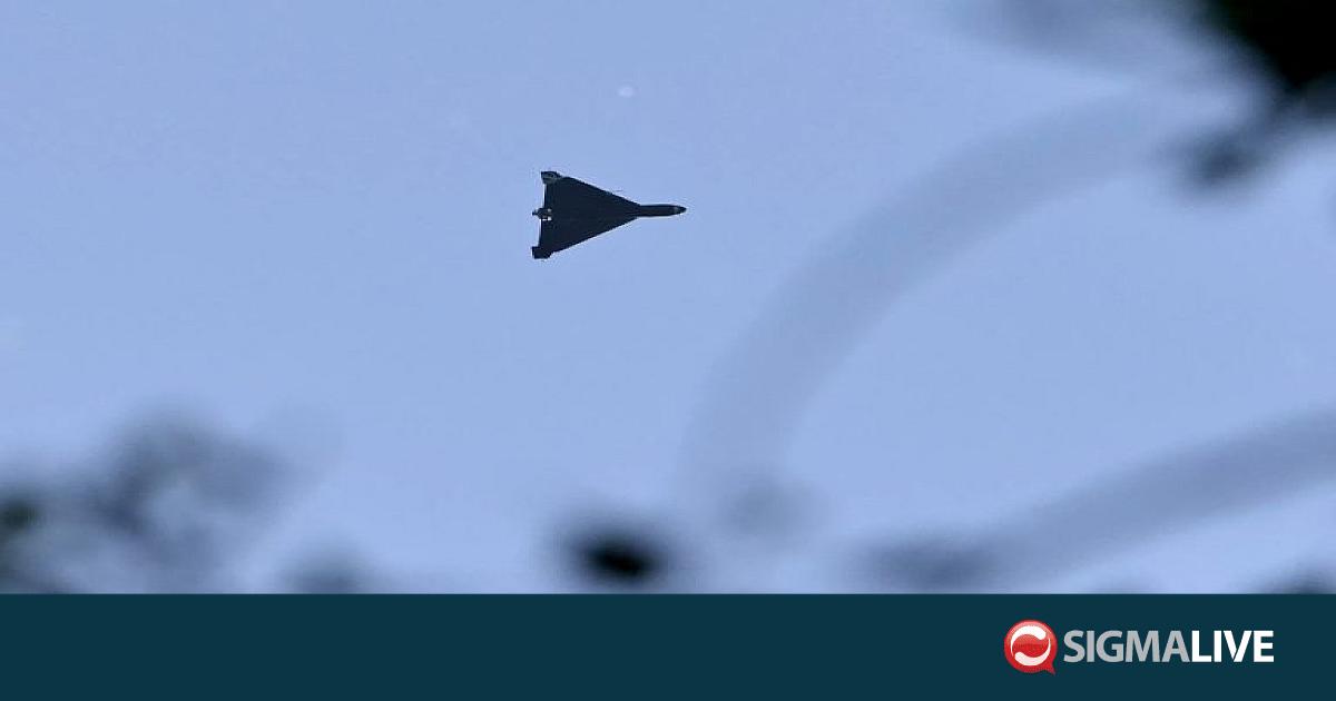 &Rho;&omicron;&upsilon;&mu;&alpha;&nu;ί&alpha;: &Omicron;&iota; έ&nu;&omicron;&pi;&lambda;&epsilon;&sigmaf; &delta;&upsilon;&nu;ά&mu;&epsilon;&iota;&sigmaf; &delta;&epsilon;&nu; &epsilon;ί&chi;&alpha;&nu; &tau;&omicron; &chi;&rho;ό&nu;&omicron; &gamma;&iota;&alpha; &nu;&alpha; &kappa;&alpha;&tau;&alpha;&rho;&rho;ί&psi;&omicron;&upsilon;&nu; &tau;&omicron; drone