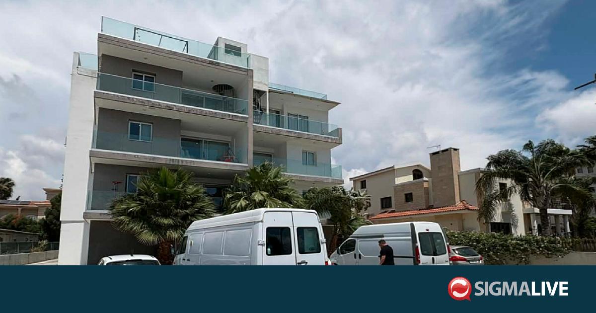&Epsilon;&xi;&epsilon;&lambda;ί&xi;&epsilon;&iota;&sigmaf; &sigma;&tau;&eta;&nu; &upsilon;&pi;ό&theta;&epsilon;&sigma;&eta; &tau;&rho;&omicron;&mu;&omicron;&kappa;&rho;&alpha;&tau;ί&alpha;&sigmaf;: &Chi;&epsilon;&iota;&rho;&omicron;&pi;έ&delta;&epsilon;&sigmaf; &sigma;&epsilon; &alpha;&kappa;ό&mu;&eta; &delta;ύ&omicron; &pi;&rho;ό&sigma;&omega;&pi;&alpha;