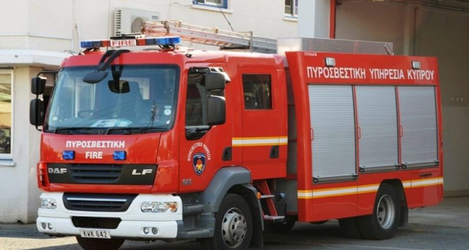 Φωτιά από τζάκι επεκτάθηκε σε ξύλινη στέγη οικίας – Εκτεταμένες ζημιές