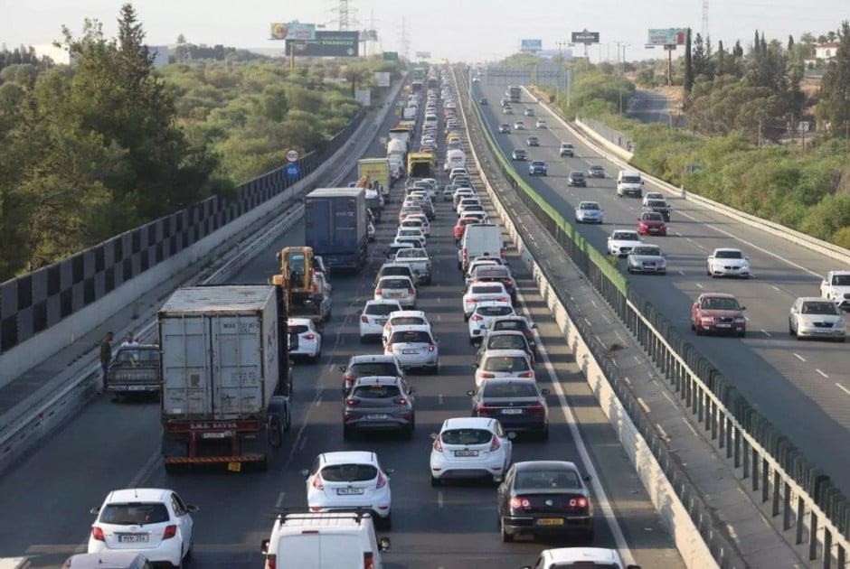 Οδηγοί προσοχή: Αυξημένη τροχαία κίνηση στον αυτο/δρομο Λευκωσίας