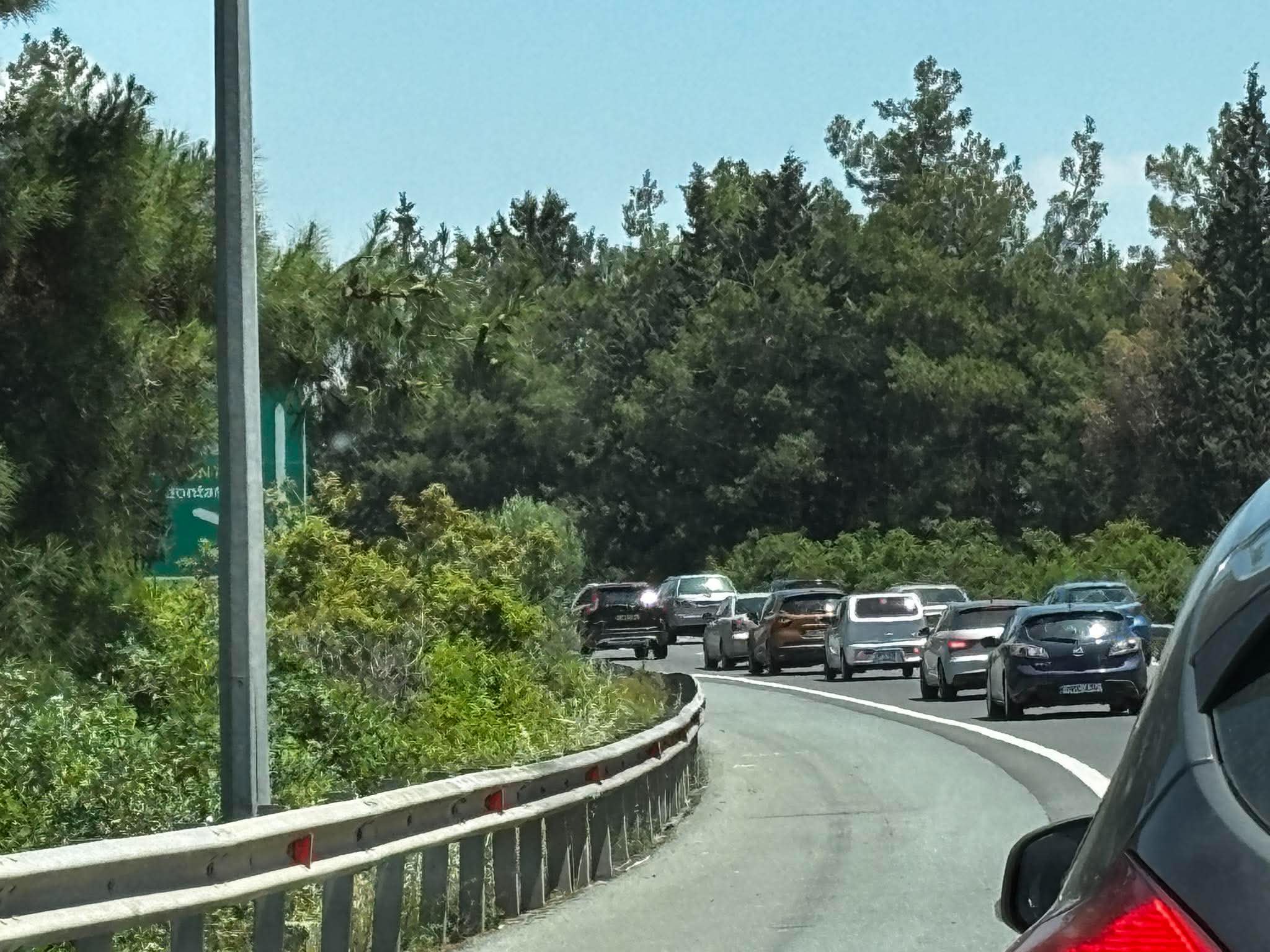 Κυκλοφοριακό κομφούζιο λόγω τροχαίου στον αυτο/δρομο Λευκωσίας - Λάρνακας