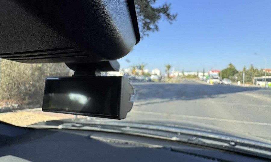 &Tau;&iota; &iota;&sigma;&chi;ύ&epsilon;&iota; &mu;&epsilon; &tau;&eta; &chi;&rho;ή&sigma;&eta; &tau;&omega;&nu; &laquo;&kappa;&alpha;&mu;&epsilon;&rho;ώ&nu; &tau;&alpha;&mu;&pi;&lambda;ό&raquo;