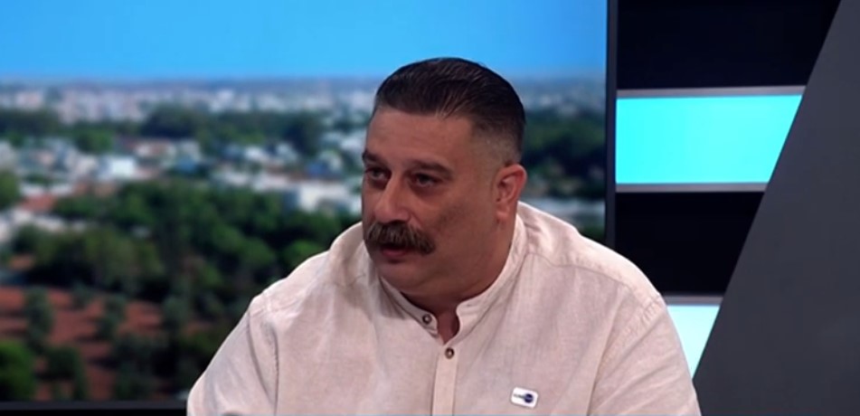 Λοϊζίδης κατά Αρχηγού:«Τώρα θα κάνει διάσκεψη, γνωστά επικοινωνιακά παιχνίδια»