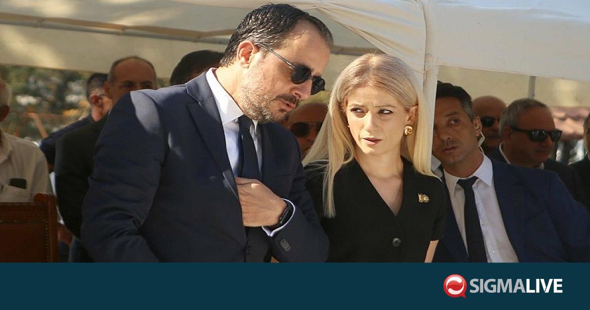 &Sigma;&upsilon;&gamma;&chi;&alpha;&rho;&eta;&tau;ή&rho;&iota;&alpha; &Pi;&tau;&Delta; &sigma;&epsilon; &Alpha;&nu;&nu;ί&tau;&alpha; -&laquo;&Pi;&rho;&omicron;&sigma;&beta;&lambda;έ&pi;&omega; &sigma;&epsilon; &mu;&iota;&alpha; &pi;&alpha;&rho;&alpha;&gamma;&omega;&gamma;&iota;&kappa;ή &sigma;&upsilon;&nu;&epsilon;&rho;&gamma;&alpha;&sigma;ί&alpha;&raquo;