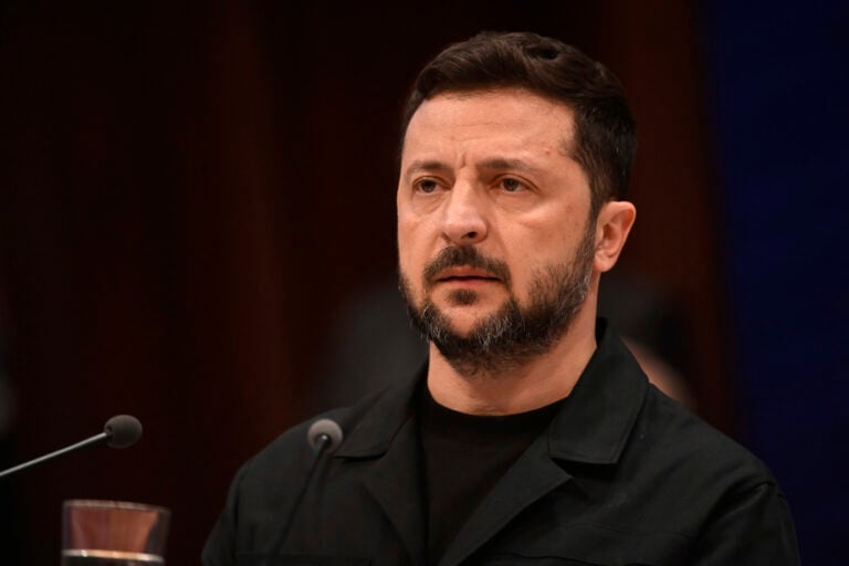 Η ΕΕ «χαιρετίζει» την επιστολή του Ζελένσκι για απ' ευθείας διαπραγματεύσεις