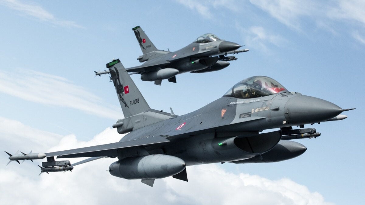Ελλάδα: Μπαράζ παραβιάσεων από τουρκικά F-16 - Ενεπλάκη ελληνικό μαχητικό