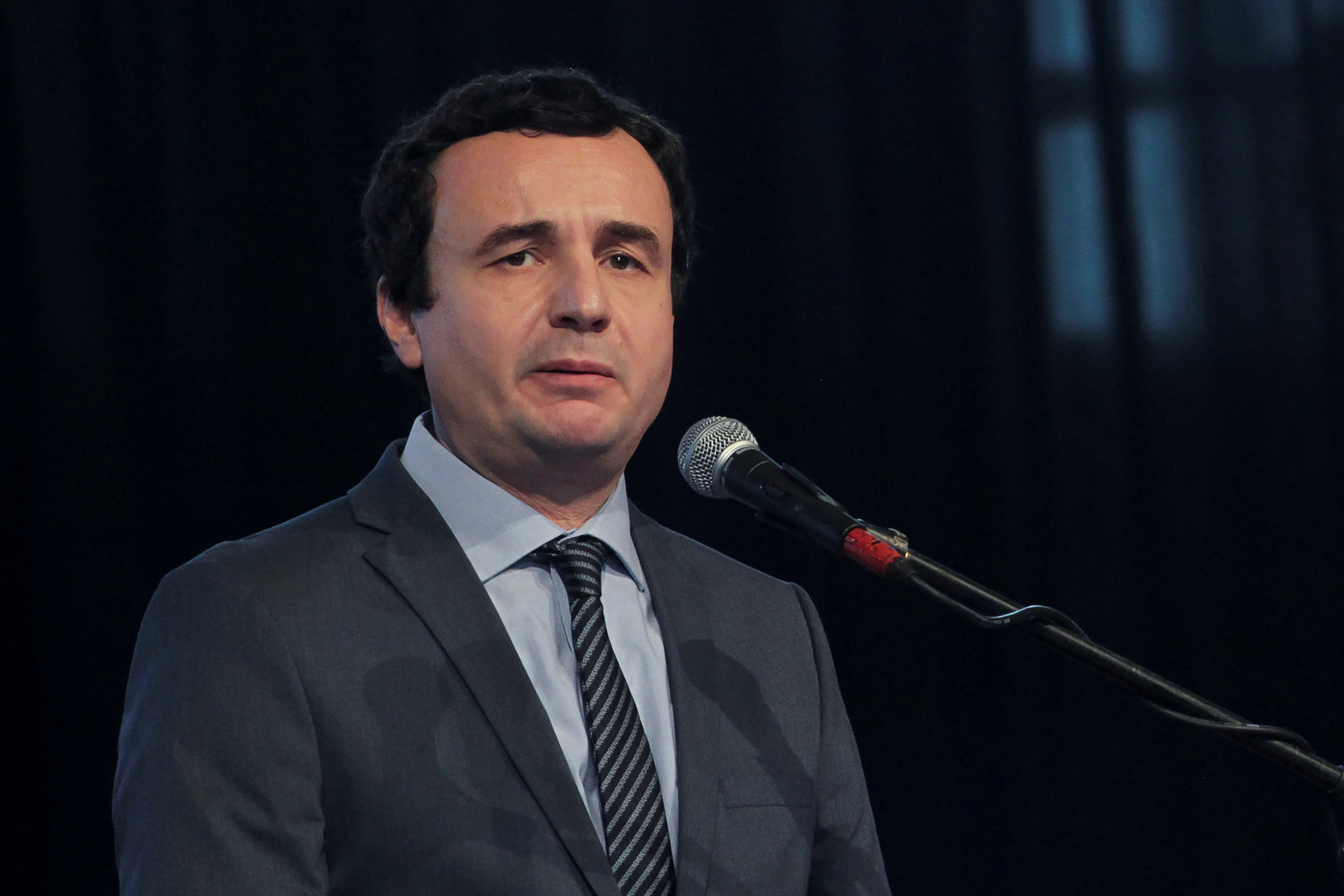 Κόσοβο: Νίκη χωρίς αυτοδυναμία για το κόμμα του Κούρτι βλέπο