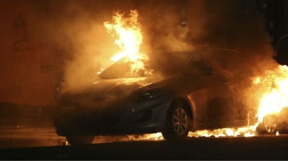 Πάφος: Στις φλόγες όχημα 56χρονου - Συνεχίζονται οι εξετάσει