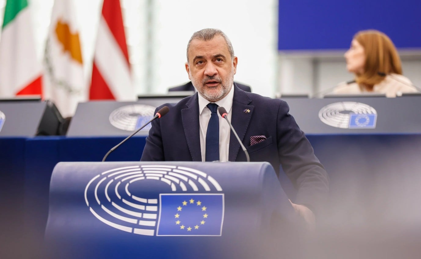Υπερψηφίστηκε η έκθεση Λ. Φουρλά για τους εργαζόμενους στον 