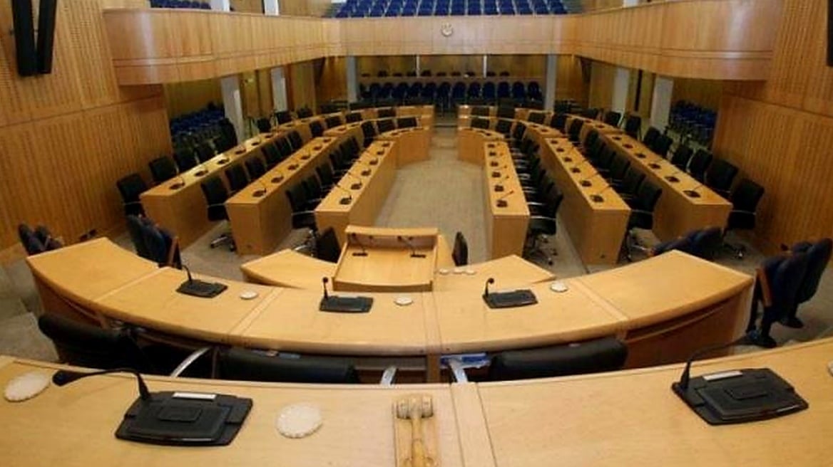 Σκληρό παζάρι για τις Επιτροπές της  Βουλής-Μάχη γ