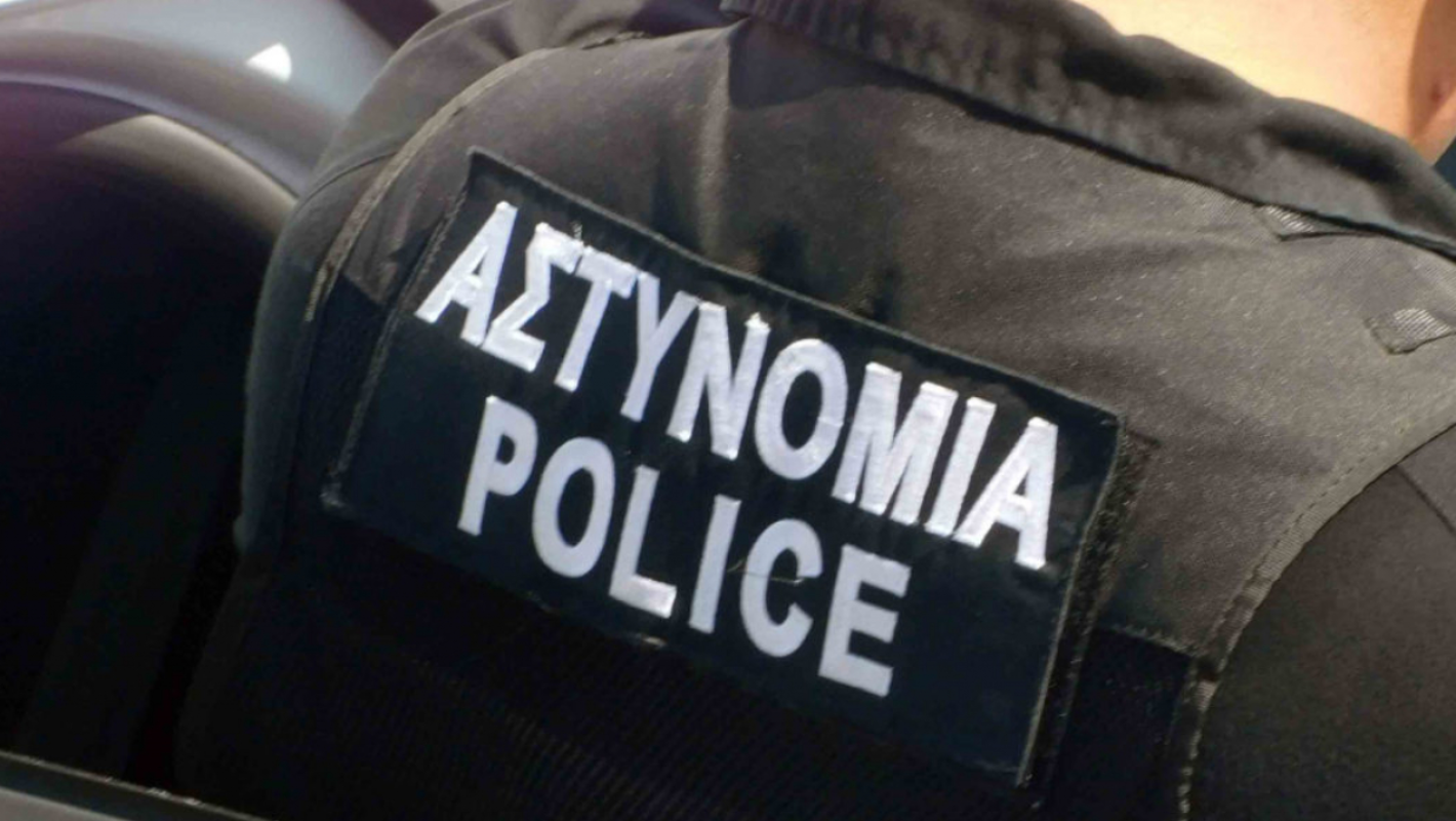 &Epsilon;&kappa;&tau;ό&sigmaf; &Sigma;ώ&mu;&alpha;&tau;&omicron;&sigmaf; &omicron; &delta;ό&kappa;&iota;&mu;&omicron;&sigmaf; &alpha;&sigma;&tau;&upsilon;&nu;&omicron;&mu;&iota;&kappa;ό&sigmaf; &pi;&omicron;&upsilon; &laquo;&pi;&iota;ά&sigma;&tau;&eta;&kappa;&epsilon;&raquo; &mu;&epsilon; &alpha;&nu;&alpha;&beta;&omicron;&lambda;&iota;&kappa;ά
