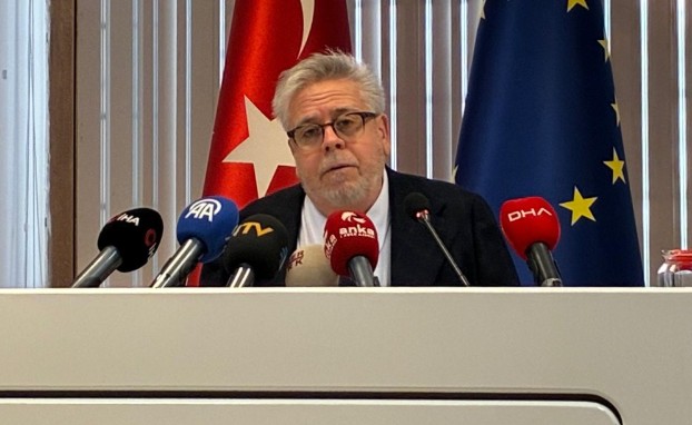 &laquo;&Sigma;&tau;&rho;&alpha;&tau;&eta;&gamma;&iota;&kappa;ό&sigmaf; &epsilon;&tau;&alpha;ί&rho;&omicron;&sigmaf;&raquo; &eta; &Tau;&omicron;&upsilon;&rho;&kappa;ί&alpha;; -&Delta;&iota;&chi;ά&zeta;&epsilon;&iota; &eta; έ&kappa;&theta;&epsilon;&sigma;&eta; &tau;&omicron;&upsilon; &Iota;&sigma;&pi;&alpha;&nu;&omicron;ύ &epsilon;&iota;&sigma;&eta;&gamma;&eta;&tau;ή &sigma;&tau;&omicron; &Epsilon;&Kappa;