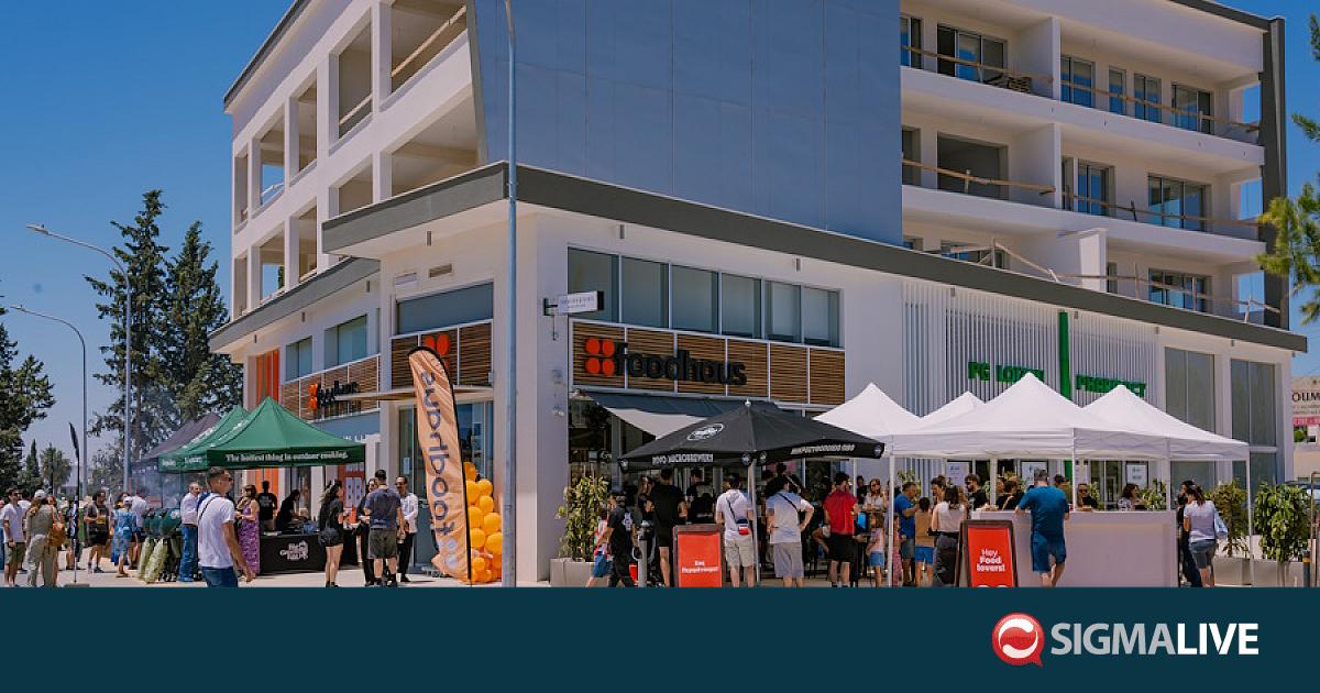&Tau;&omicron; &Pi;&alpha;&rho;&alpha;&lambda;ί&mu;&nu;&iota; &upsilon;&pi;&omicron;&delta;έ&chi;&theta;&eta;&kappa;&epsilon; &tau;&omicron; &nu;έ&omicron; &kappa;&alpha;&tau;ά&sigma;&tau;&eta;&mu;&alpha; foodhaus &mu;&epsilon; έ&nu;&alpha; &alpha;&pi;&omicron;&lambda;&alpha;&upsilon;&sigma;&tau;&iota;&kappa;ό BBQ Party