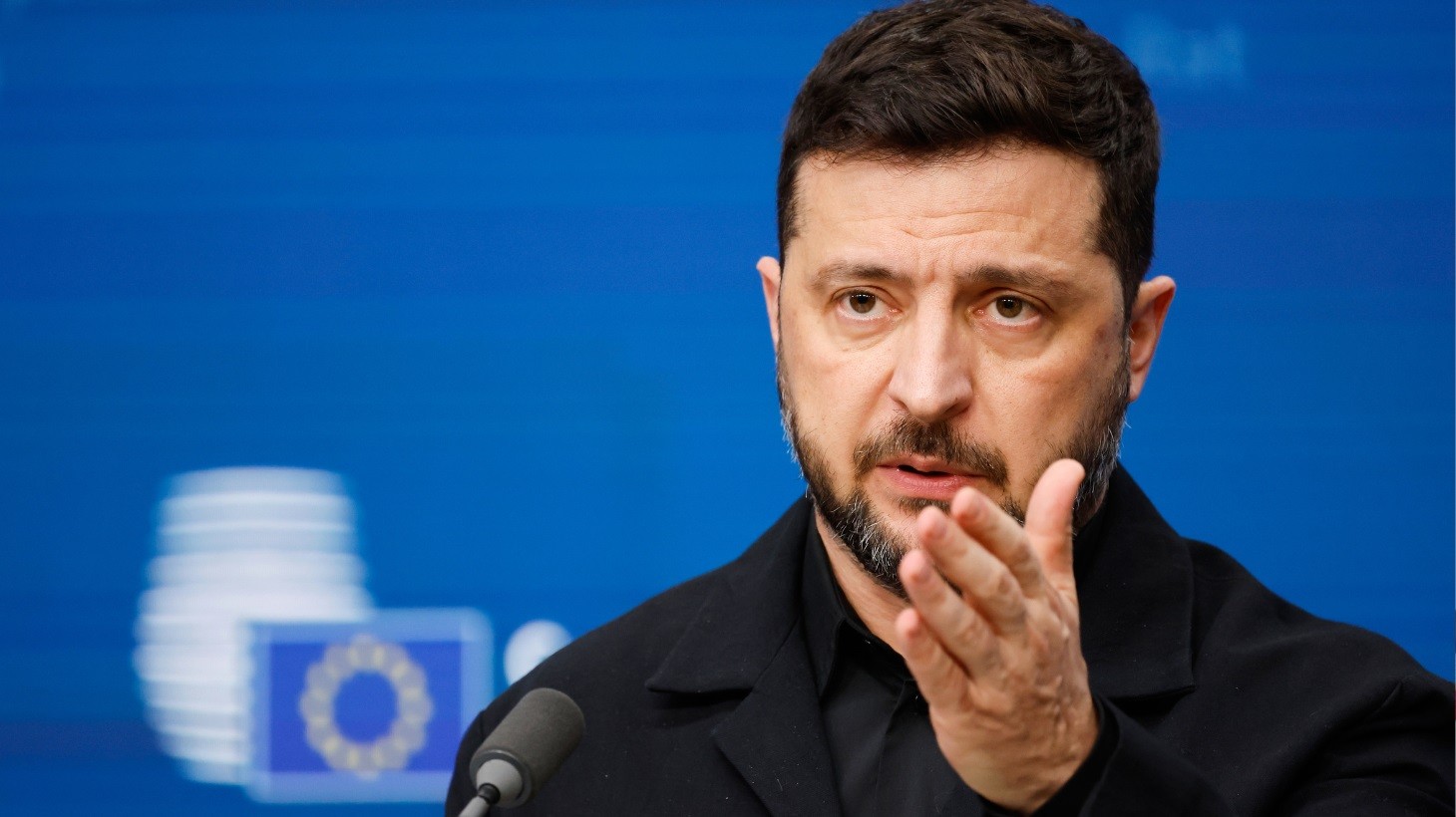 &Sigma;&tau;&eta; &Gamma;&epsilon;&rho;&mu;&alpha;&nu;ί&alpha; &omicron; &Zeta;&epsilon;&lambda;έ&nu;&sigma;&kappa;&iota;:&Sigma;&tau;&omicron; &epsilon;&pi;ί&kappa;&epsilon;&nu;&tau;&rho;&omicron; &pi;&alpha;&rho;&omicron;&chi;ή &sigma;&upsilon;&sigma;&tau;&eta;&mu;ά&tau;&omega;&nu; &alpha;&nu;&tau;&iota;&alpha;&epsilon;&rho;&omicron;&pi;&omicron;&rho;&iota;&kappa;ή&sigmaf; ά&mu;&upsilon;&nu;&alpha;&sigmaf;