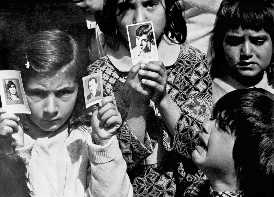 &Gamma;&Upsilon;&Kappa;&Omicron;:&laquo;&Tau;&alpha; &delta;&iota;&kappa;&alpha;&iota;ώ&mu;&alpha;&tau;&alpha; &gamma;&upsilon;&nu;&alpha;&iota;&kappa;ώ&nu; &tau;&omicron;&upsilon; 1974 &delta;&epsilon;&nu; &mu;&pi;&omicron;&rho;&omicron;ύ&nu; &nu;&alpha; &mu;&pi;&alpha;ί&nu;&omicron;&upsilon;&nu; &sigma;&epsilon; 2&eta; &mu;&omicron;ί&rho;&alpha;&raquo;