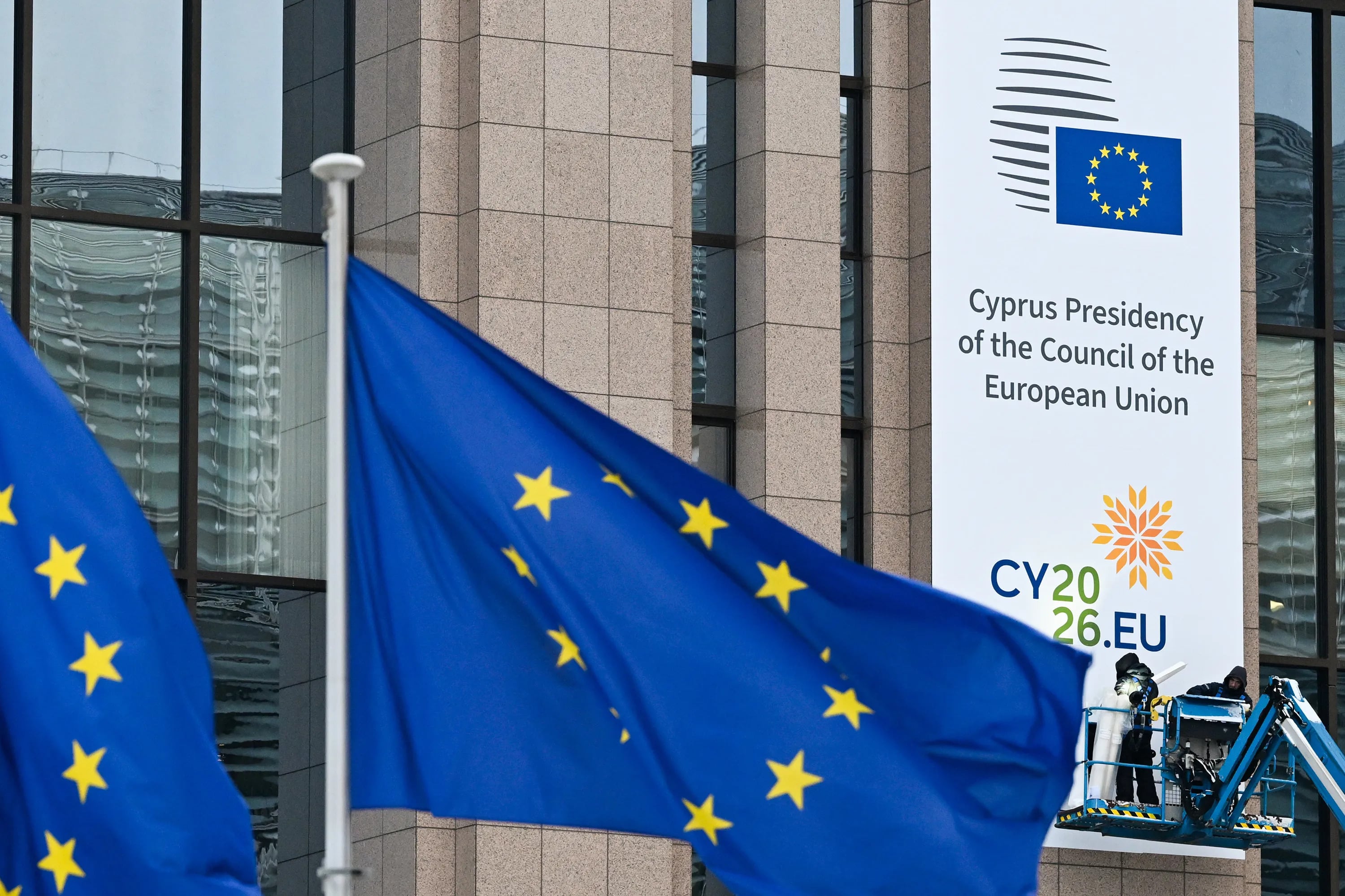 &Epsilon;&Epsilon;: &Alpha;&nu;&alpha;&gamma;&nu;&omega;&rho;ί&zeta;&epsilon;&tau;&alpha;&iota; &eta; &delta;&omicron;&upsilon;&lambda;&epsilon;&iota;ά &tau;&eta;&sigmaf; &Kappa;&upsilon;&pi;&rho;&iota;&alpha;&kappa;ή&sigmaf; &Pi;&rho;&omicron;&epsilon;&delta;&rho;ί&alpha;&sigmaf; &gamma;&iota;&alpha; &nu;έ&omicron; &Pi;&Delta;&Pi;