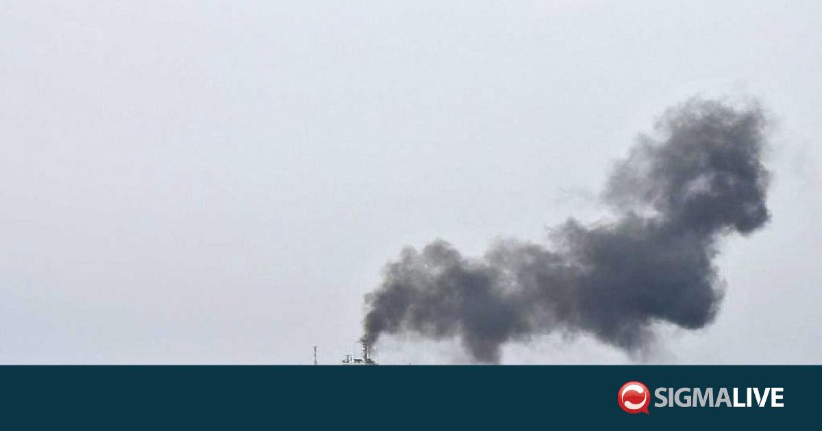 &Omicron;&upsilon;&kappa;&rho;&alpha;&nu;ί&alpha;: &Pi;&upsilon;&rho;&kappa;&alpha;&gamma;&iota;ά &sigma;&epsilon; &pi;&lambda;&omicron;ί&omicron; &sigma;&tau;&eta; &Mu;&alpha;ύ&rho;&eta; &Theta;ά&lambda;&alpha;&sigma;&sigma;&alpha; &alpha;&pi;ό &rho;&omega;&sigma;&iota;&kappa;ά drones- Έ&nu;&alpha;&sigmaf; &nu;&epsilon;&kappa;&rho;ό&sigmaf;