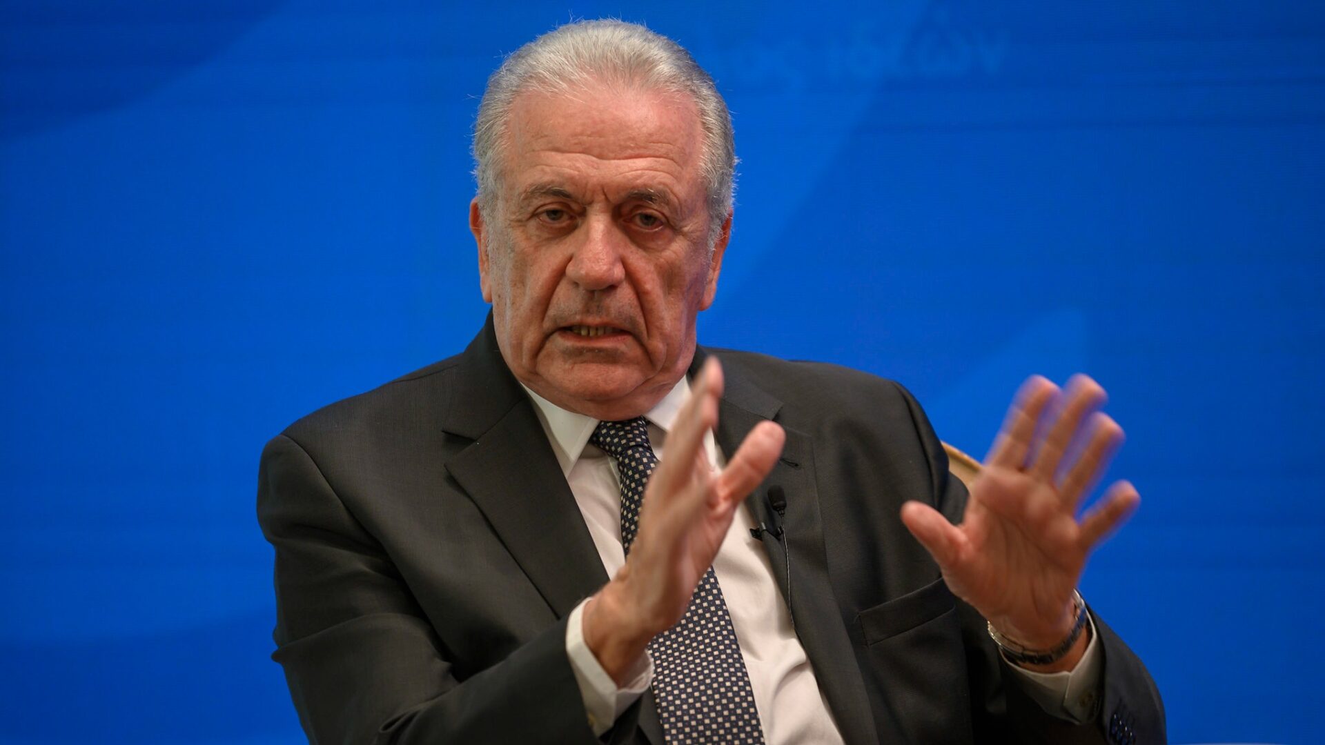 &Kappa;&omicron;&mu;&iota;&sigma;&iota;ό&nu;: &Delta;&epsilon;&nu; έ&chi;&omicron;&upsilon;&mu;&epsilon; &lambda;ά&beta;&epsilon;&iota; &alpha;ί&tau;&eta;&sigma;&eta; ά&rho;&sigma;&eta;&sigmaf; &tau;&eta;&sigmaf; &alpha;&sigma;&upsilon;&lambda;ί&alpha;&sigmaf; &tau;&omicron;&upsilon; &Alpha;&beta;&rho;&alpha;&mu;ό&pi;&omicron;&upsilon;&lambda;&omicron;&upsilon;