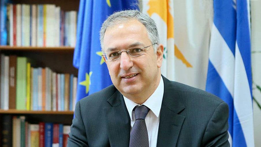 &Sigma;&tau;&eta;&nu; &Kappa;ύ&pi;&rho;&omicron; &sigma;&tau;&iota;&sigmaf; 25 &kappa;&alpha;&iota; 26 &Iota;&omicron;&upsilon;&nu;ί&omicron;&upsilon; &omicron;&iota; &Epsilon;&pi;ί&tau;&rho;&omicron;&pi;&omicron;&iota; &Epsilon;&Epsilon; &Phi;ί&tau;&tau;&omicron; &kappa;&alpha;&iota; &Kappa;&alpha;&delta;ή&sigmaf;