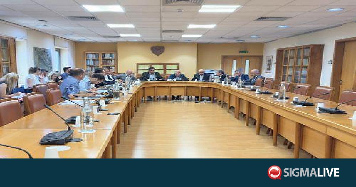 &Beta;&omicron;&upsilon;&lambda;ή: &Tau;έ&theta;&eta;&kappa;&epsilon; &zeta;ή&tau;&eta;&mu;&alpha; &kappa;&omicron;&iota;&nu;&omicron;&beta;&omicron;&upsilon;&lambda;&epsilon;&upsilon;&tau;&iota;&kappa;&omicron;ύ &epsilon;&lambda;έ&gamma;&chi;&omicron;&upsilon; &tau;&eta;&sigmaf; &Epsilon;&lambda;&epsilon;&gamma;&kappa;&tau;&iota;&kappa;ή&sigmaf; &Upsilon;&pi;&eta;&rho;&epsilon;&sigma;ί&alpha;&sigmaf;