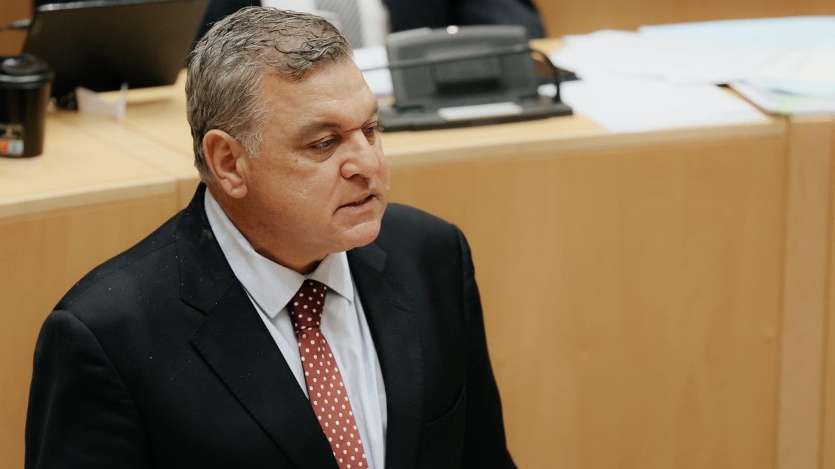 &Nu;ί&kappa;&omicron;&sigmaf; &Sigma;ύ&kappa;&alpha;&sigmaf;: &Alpha;&pi;&alpha;&nu;&tau;ά &sigma;&tau;&iota;&sigmaf; &sigma;&upsilon;&gamma;&kappa;&rho;ί&sigma;&epsilon;&iota;&sigmaf; &mu;&epsilon; &Alpha;&nu;&alpha;&sigma;&tau;&alpha;&sigma;&iota;ά&delta;&eta;
