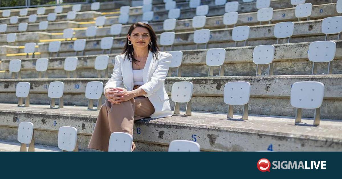 &Alpha;&nu;&tau;&iota;&delta;ή&mu;&alpha;&rho;&chi;&omicron;&sigmaf; &mu;&epsilon; ά&nu;&epsilon;&tau;&eta; &epsilon;&pi;&iota;&kappa;&rho;ά&tau;&eta;&sigma;&eta; &eta; Ά&nu;&tau;&rho;&eta; &Chi;&alpha;&tau;&zeta;&eta;&alpha;&nu;&delta;&rho;έ&omicron;&upsilon;