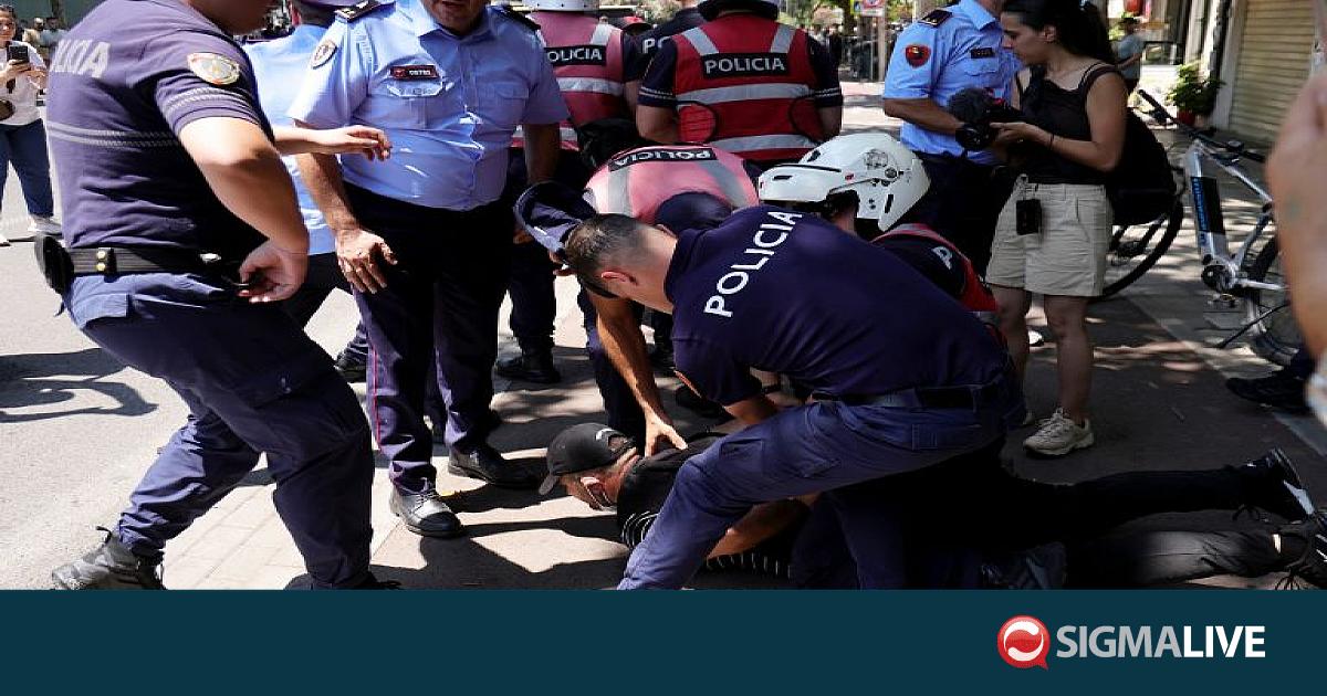 &Alpha;&lambda;&beta;&alpha;&nu;ί&alpha;: &Sigma;&upsilon;&gamma;&kappa;&rho;&omicron;ύ&sigma;&epsilon;&iota;&sigmaf; &delta;&iota;&alpha;&delta;&eta;&lambda;&omega;&tau;ώ&nu; &mu;&epsilon; &alpha;&rho;&chi;έ&sigmaf; έ&xi;&omega; &alpha;&pi;ό &tau;&omicron; &kappa;&omicron;&iota;&nu;&omicron;&beta;&omicron;ύ&lambda;&iota;&omicron;