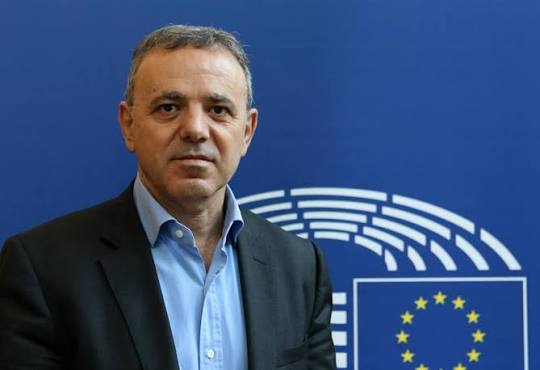 Ά&lambda;&lambda;&omicron;&iota; &gamma;&iota;&alpha; &tau;&eta;&nu; &Kappa;ύ&pi;&rho;&omicron; &kappa;&iota; ά&lambda;&lambda;&omicron;&iota; &gamma;&iota;&alpha; &tau;&iota;&sigmaf; ... &pi;&rho;&omicron;&epsilon;&delta;&rho;&iota;&kappa;έ&sigmaf;