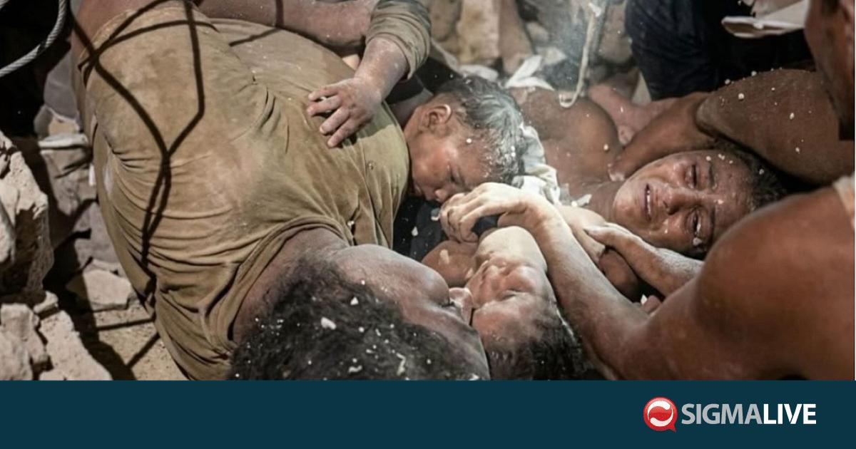 &Beta;&epsilon;&nu;&epsilon;&zeta;&omicron;&upsilon;έ&lambda;&alpha;: &Mu;&eta;&tau;έ&rho;&alpha; &kappa;&alpha;&iota; 3 &pi;&alpha;&iota;&delta;&iota;ά &alpha;&nu;&alpha;&sigma;ύ&rho;&theta;&eta;&kappa;&alpha;&nu; &zeta;&omega;&nu;&tau;&alpha;&nu;&omicron;ί 11 &mu;έ&rho;&epsilon;&sigmaf; &mu;&epsilon;&tau;ά &tau;&omicron;&nu; &sigma;&epsilon;&iota;&sigma;&mu;ό