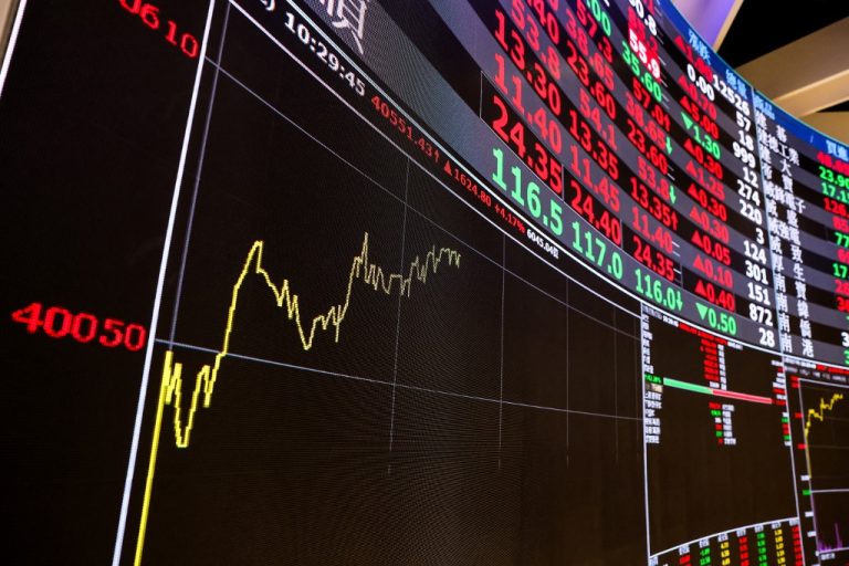 Ά&lambda;&mu;&alpha; 5% &sigma;&tau;&iota;&sigmaf; &tau;&iota;&mu;έ&sigmaf; &pi;&epsilon;&tau;&rho;&epsilon;&lambda;&alpha;ί&omicron;&upsilon; &mu;&epsilon;&tau;ά &tau;&eta; &delta;ή&lambda;&omega;&sigma;&eta; &Tau;&rho;&alpha;&mu;&pi; ό&tau;&iota; &eta; &epsilon;&kappa;&epsilon;&chi;&epsilon;&iota;&rho;ί&alpha; &tau;&epsilon;&lambda;&epsilon;ί&omega;&sigma;&epsilon;