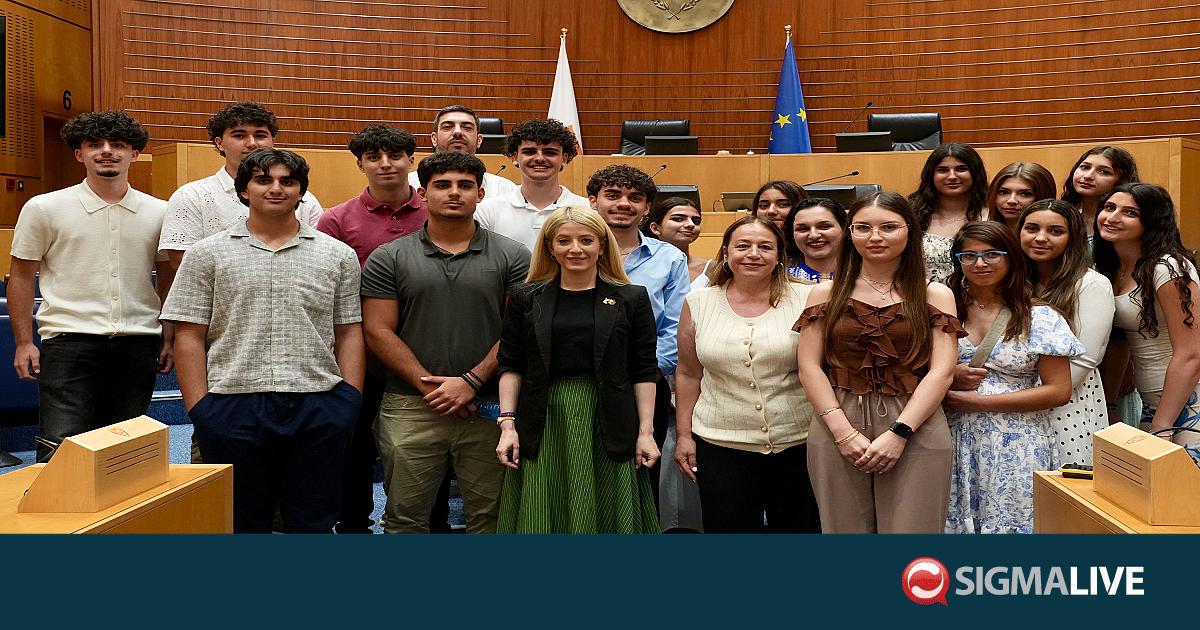 &Kappa;ά&lambda;&epsilon;&sigma;&epsilon; &omicron;&mu;&omicron;&gamma;&epsilon;&nu;&epsilon;ί&sigmaf; &mu;&alpha;&theta;&eta;&tau;έ&sigmaf; &eta; &Pi;&tau;&Beta; - &laquo;&Lambda;&epsilon;&iota;&tau;&omicron;&upsilon;&rho;&gamma;&omicron;ύ&nu; &omega;&sigmaf; &pi;&rho;&epsilon;&sigma;&beta;&epsilon;&upsilon;&tau;έ&sigmaf; &tau;&eta;&sigmaf; &Kappa;ύ&pi;&rho;&omicron;&upsilon;&raquo;