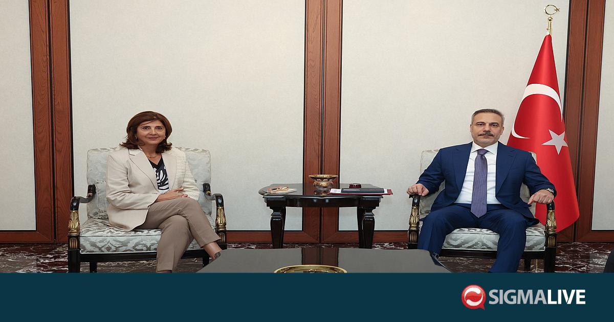 &Phi;&iota;&nu;&tau;ά&nu; &pi;&rho;&omicron;&sigmaf; &Omicron;&lambda;&gamma;&kappa;ί&nu;: &laquo;&Mu;ό&nu;&eta; &rho;&epsilon;&alpha;&lambda;&iota;&sigma;&tau;&iota;&kappa;ή &lambda;ύ&sigma;&eta; &sigma;&tau;&eta;&nu; &Kappa;ύ&pi;&rho;&omicron; &tau;&alpha; &delta;ύ&omicron; &kappa;&rho;ά&tau;&eta;&raquo;