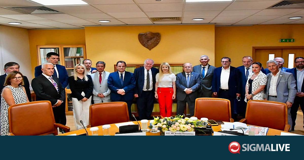 &Gamma;&iota;&alpha; &epsilon;&xi;&epsilon;&lambda;ί&xi;&epsilon;&iota;&sigmaf; &sigma;&tau;&omicron; &Kappa;&upsilon;&pi;&rho;&iota;&alpha;&kappa;ό &epsilon;&nu;&eta;&mu;έ&rho;&omega;&sigma;&epsilon; &eta; &Pi;&tau;&Beta; &xi;έ&nu;&omicron;&upsilon;&sigmaf; &alpha;&xi;&iota;&omega;&mu;&alpha;&tau;&omicron;ύ&chi;&omicron;&upsilon;&sigmaf;