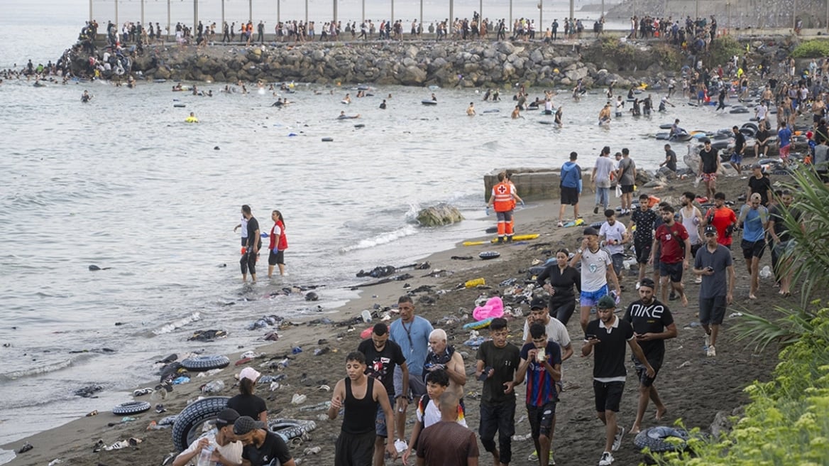 &Eta; &Iota;&tau;&alpha;&lambda;ί&alpha; &alpha;&nu;&alpha;&sigma;&tau;έ&lambda;&lambda;&epsilon;&iota; &tau;&eta; &Sigma;έ&nu;&gamma;&kappa;&epsilon;&nu; &mu;&epsilon; &tau;&eta;&nu; &Iota;&sigma;&pi;&alpha;&nu;ί&alpha; &lambda;ό&gamma;&omega; &tau;&eta;&sigmaf; &kappa;&rho;ί&sigma;&eta;&sigmaf; &sigma;&tau;&eta; &Theta;έ&omicron;&upsilon;&tau;&alpha;