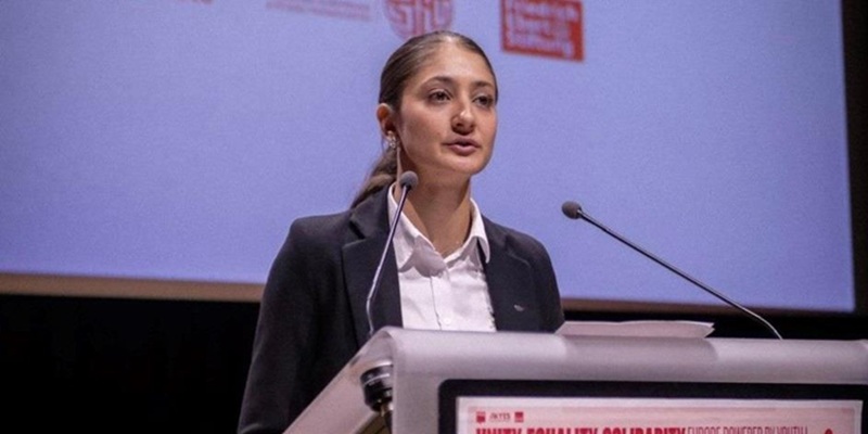 &Sigma;&tau;&eta;&nu; &kappa;&omicron;ύ&rho;&sigma;&alpha; &gamma;&iota;&alpha; &tau;&eta;&nu; &pi;&rho;&omicron;&epsilon;&delta;&rho;ί&alpha; &tau;&eta;&sigmaf; &Epsilon;&Delta;&Epsilon;&Kappa; &eta; &Sigma;&omicron;&phi;ί&alpha; &Chi;&rho;&iota;&sigma;&tau;&omicron;&delta;&omicron;ύ&lambda;&omicron;&upsilon; &Mu;&alpha;&kappa;&rho;ή