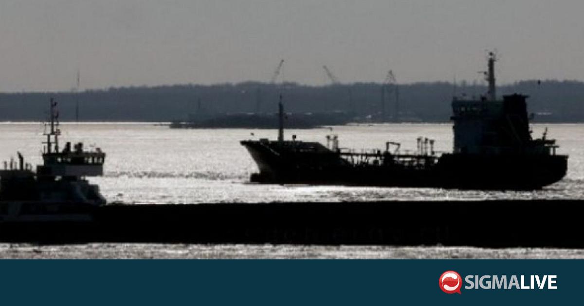&Eta; &Rho;&omega;&sigma;ί&alpha; έ&pi;&lambda;&eta;&xi;&epsilon; &pi;&lambda;&omicron;ί&omicron; &sigma;&tau;&alpha; &omicron;&upsilon;&kappa;&rho;&alpha;&nu;&iota;&kappa;ά ύ&delta;&alpha;&tau;&alpha; &tau;&eta;&sigmaf; &Mu;&alpha;ύ&rho;&eta;&sigmaf; &Theta;ά&lambda;&alpha;&sigma;&sigma;&alpha;&sigmaf;-Έ&nu;&alpha;&sigmaf; &nu;&epsilon;&kappa;&rho;ό&sigmaf;