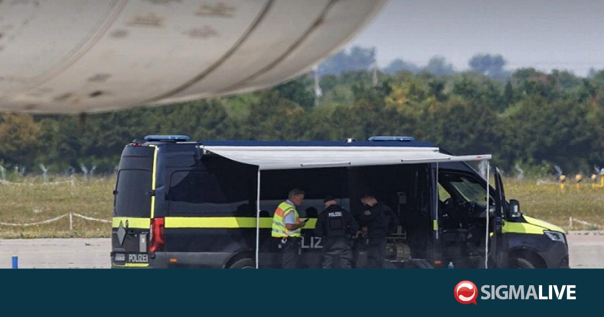 &Gamma;&epsilon;&rho;&mu;&alpha;&nu;ί&alpha;: &Sigma;&tau;&omicron; &sigma;&tau;ό&chi;&alpha;&sigma;&tau;&rho;&omicron; &eta; &Rho;&omega;&sigma;ί&alpha; &gamma;&iota;&alpha; &tau;&alpha; drones &sigma;&tau;&omicron; &alpha;&epsilon;&rho;&omicron;&delta;&rho;ό&mu;&iota;&omicron; &tau;&eta;&sigmaf; &Lambda;&epsilon;&iota;&psi;ί&alpha;&sigmaf;