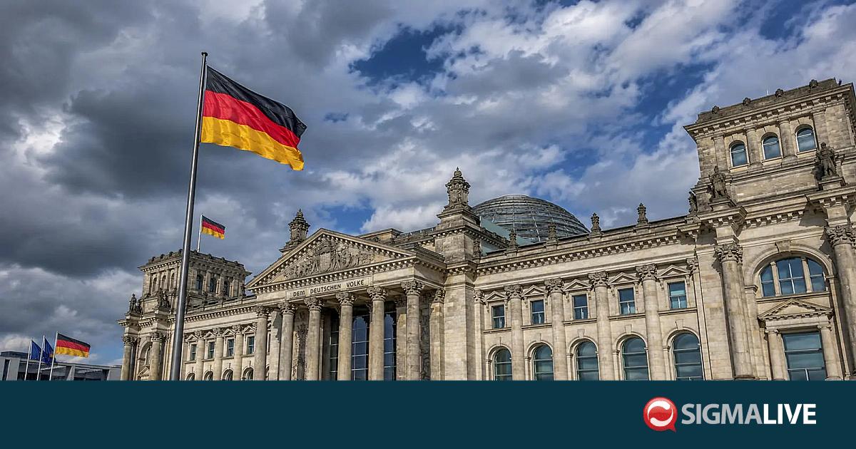&Delta;&eta;&mu;&omicron;&sigma;&kappa;ό&pi;&eta;&sigma;&eta; &sigma;&tau;&eta; &Gamma;&epsilon;&rho;&mu;&alpha;&nu;ί&alpha;: &Eta; AfD &pi;&rho;&omicron;&eta;&gamma;&epsilon;ί&tau;&alpha;&iota; &mu;&epsilon; 7 &mu;&omicron;&nu;ά&delta;&epsilon;&sigmaf;