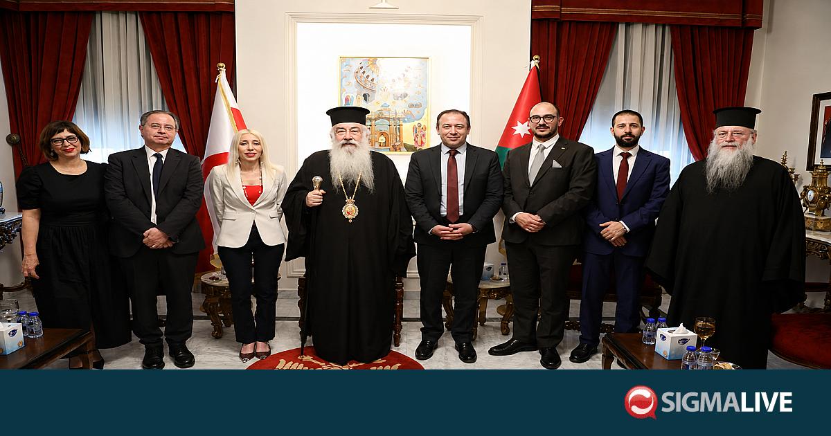 &Sigma;&tau;ή&rho;&iota;&xi;&eta; &Kappa;&Delta; &sigma;&epsilon; &Chi;&rho;&iota;&sigma;&tau;&iota;&alpha;&nu;&omicron;ύ&sigmaf; &tau;&eta;&sigmaf; &Mu;έ&sigma;&eta;&sigmaf; &Alpha;&nu;&alpha;&tau;&omicron;&lambda;ή&sigmaf;: &Delta;&rho;ά&sigma;&epsilon;&iota;&sigmaf; &sigma;&epsilon; &Gamma;ά&zeta;&alpha;-&Sigma;&upsilon;&rho;ί&alpha;-&Iota;&omicron;&rho;&delta;&alpha;&nu;ί&alpha;
