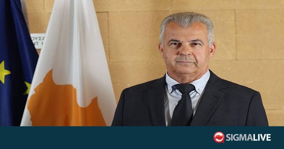 &Nu;έ&epsilon;&sigmaf; &Phi;&upsilon;&lambda;&alpha;&kappa;έ&sigmaf;: &Pi;&alpha;&rho;&alpha;&mu;έ&nu;&epsilon;&iota; &omicron; &Mu;&alpha;&theta;&iota;ά&tau;&eta;&sigmaf; &sigma;&tau;&omicron; &epsilon;&pi;ί&kappa;&epsilon;&nu;&tau;&rho;&omicron;-&Epsilon;&xi;&epsilon;&tau;ά&zeta;&omicron;&nu;&tau;&alpha;&iota; &epsilon;&nu;&alpha;&lambda;&lambda;&alpha;&kappa;&tau;&iota;&kappa;έ&sigmaf;